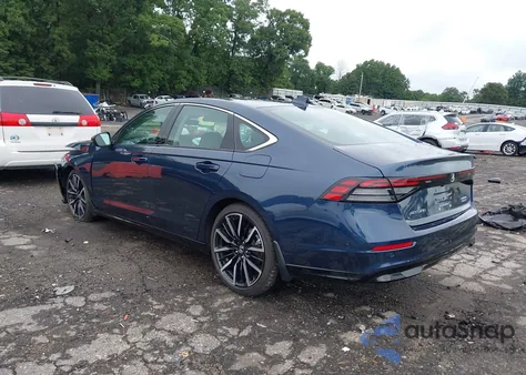 2025 Honda Accord Hybrid Touring z USA, uszkodzony, nr VIN 1HGCY2F89SA032717